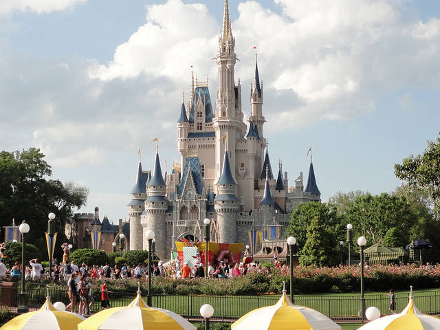 824734_web1_ptr-DisneyWorld
