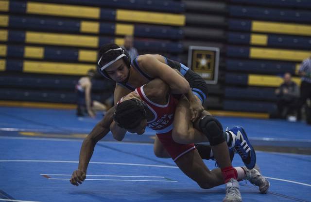 Seneca Valley, Hempfield send five wrestlers to WPIAL semifinals