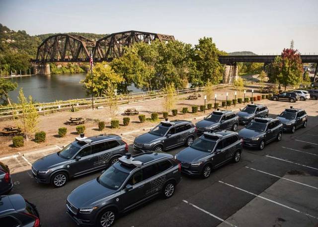 831908_web1_ptr-uber