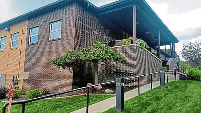 838645_web1_vnd-lbTownHall-030619