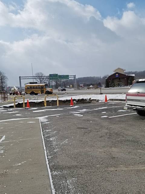 841960_web1_gtr-Route51Sinkhole04