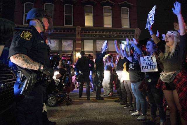 844068_web1_ptr-rosegallery01-031019