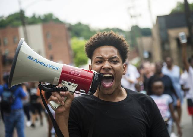 844068_web1_ptr-rosegallery04-031019