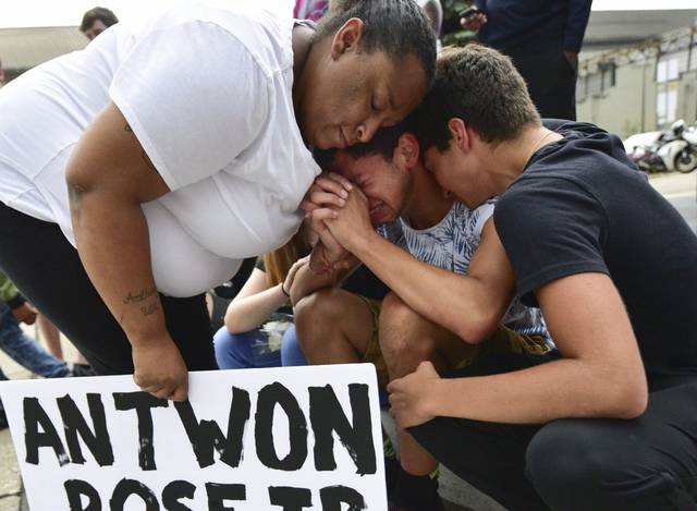 844068_web1_ptr-rosegallery06-031019