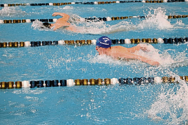 Limited time in pool doesn’t keep Aquinas swimmer Schirra from making WPIALs