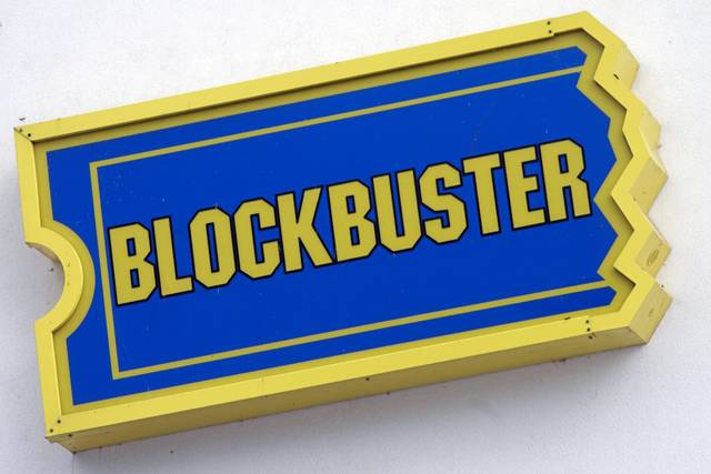 845248_web1_gtr-LastBlockbuster-030719