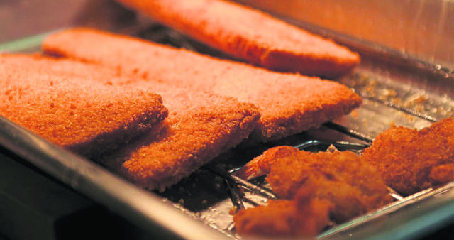 845452_web1_VND-FishFry3-030719