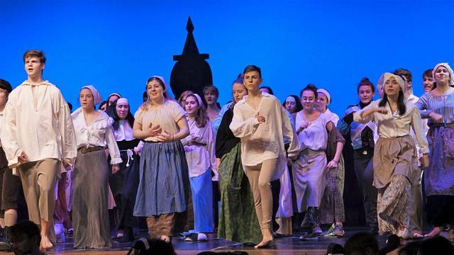 847591_web1_gtr-TK-musical-foxchapel-01031419