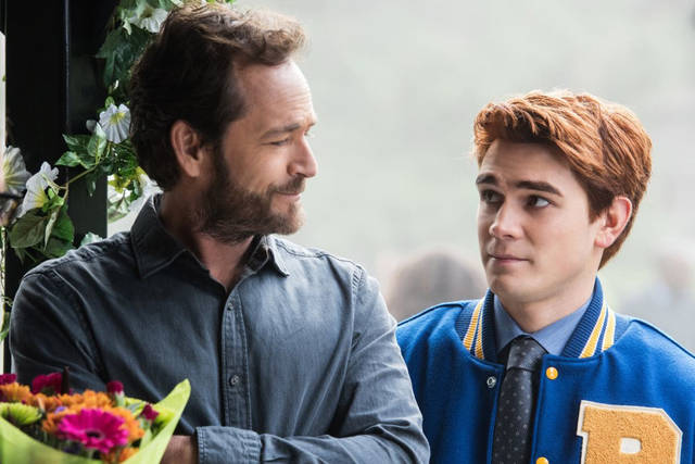 848159_web1_tv-riverdale-b04f3c40-40f3-11e9-a0d3-1210e58a94cf