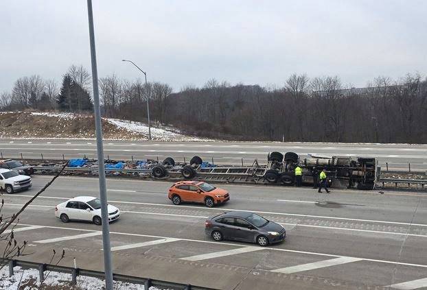 853272_web1_ptr-parkwaywestwreck-030919