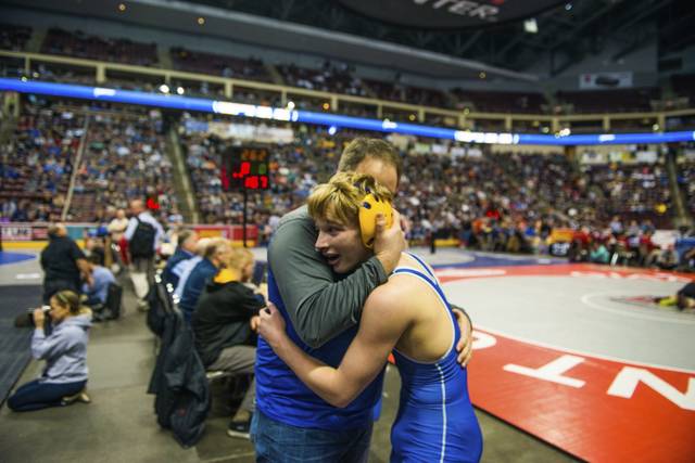 15 WPIAL wrestlers advance to PIAA Class AA semifinals