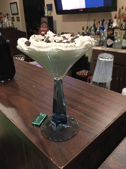 855891_web1_gtr-fd-patcocktails3-031519
