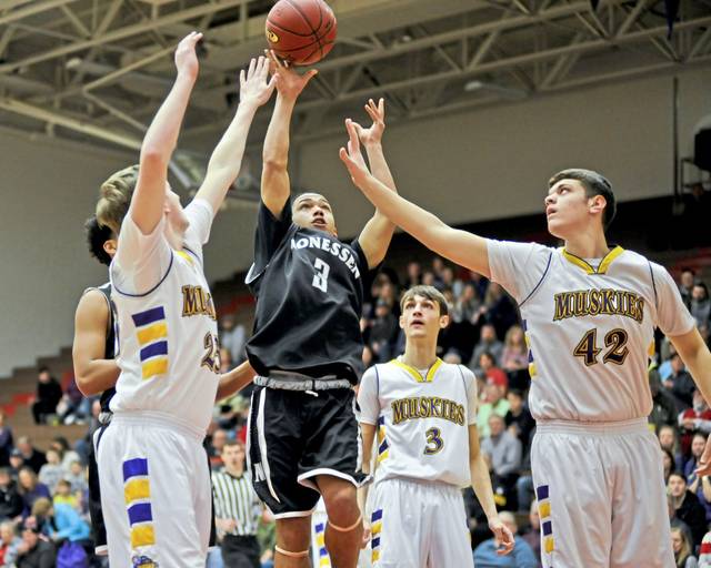Similiarities exist between PIAA basketball opponents Monessen, Bishop Carroll