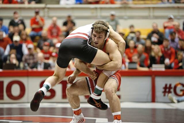 865883_web1_Pletcher_Luke_vsWisconsin8