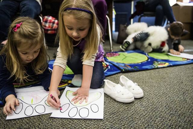 877137_web1_gtr-lo-StoryDogs004-031419