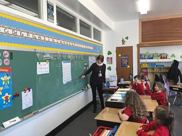 886396_web1_VND-LIV-THIMONS-FRONTOFCLASS-031918