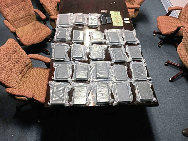 886667_web1_ptr-cocainebust-022619