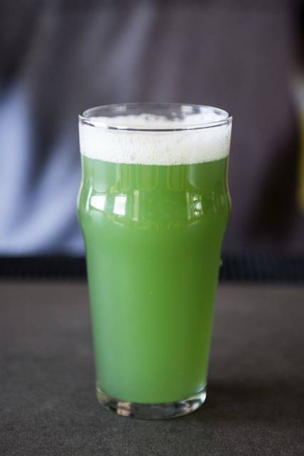 889610_web1_gtr-lo-greenbeer003-031619