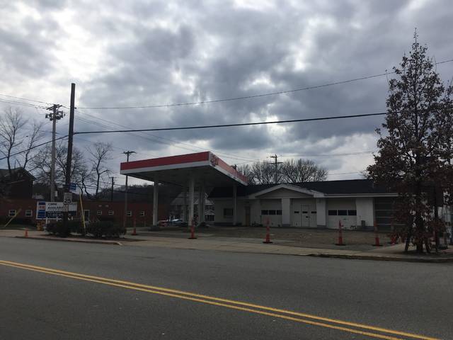 905850_web1_old-oakmont-gas-station