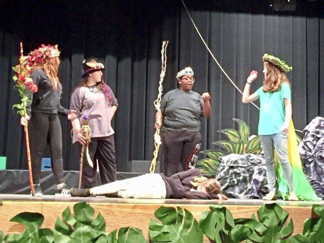 911832_web1_php-lintonmusical-032819
