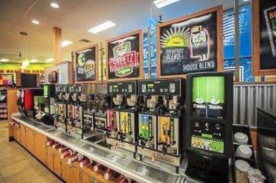 912986_web1_Sheetz-store-interior