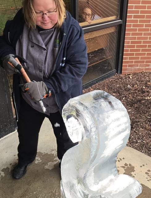 914365_web1_gtr-WCCCicesculpture-032219