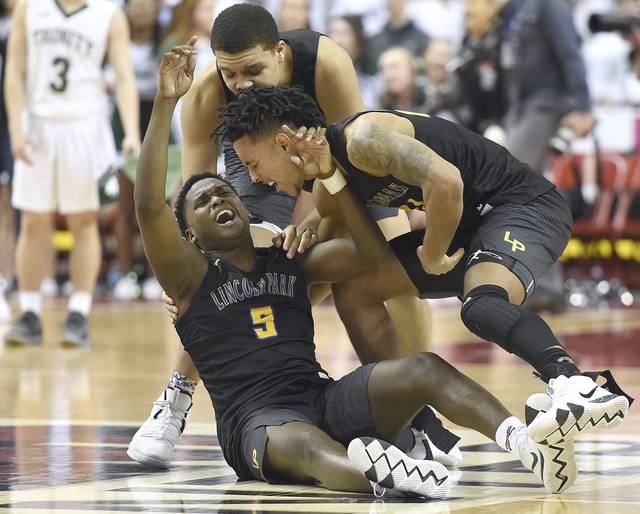 Lincoln Park hangs on for 1-point victory over Trinity in PIAA championship