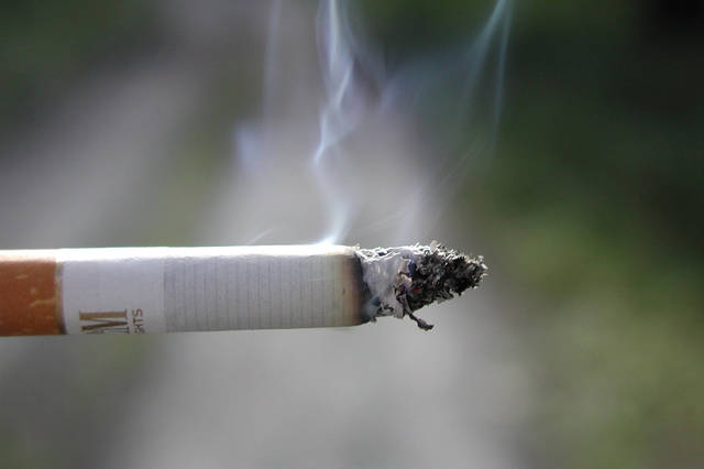 925381_web1_web-cigarette