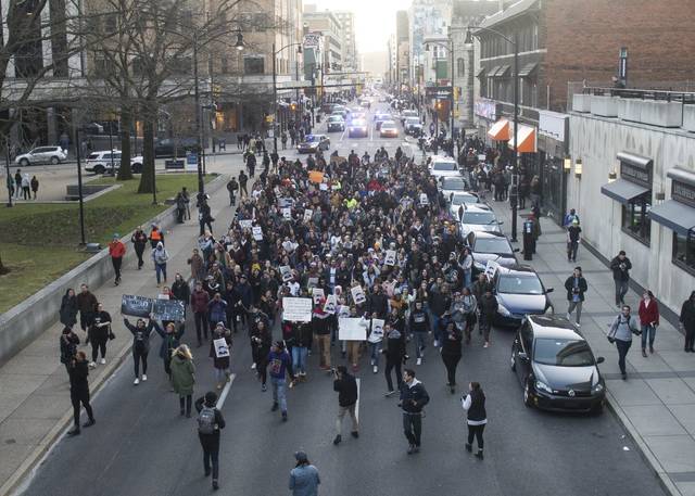 926228_web1_PTR-VerdictProtest28-032319