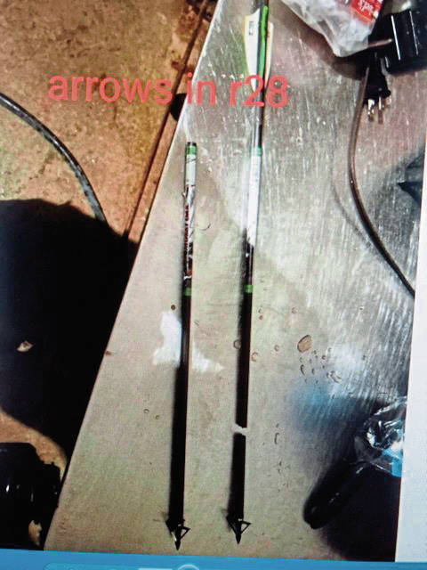 931942_web1_Arrows