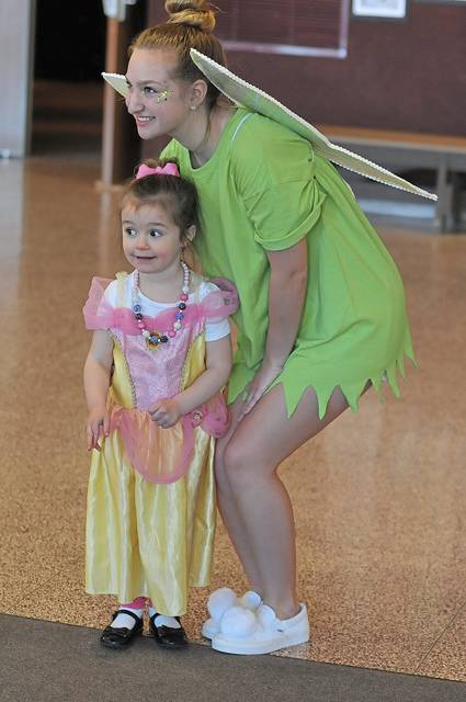 931988_web1_nj-lo-disney-040419