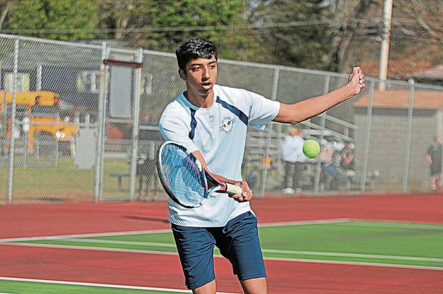 Franklin Regional boys tennis young and experienced at same time
