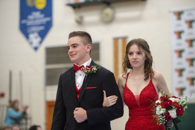 1000471_web1_gtr-YoughProm040-042719 1000471_web1_gtr-YoughProm040-042719