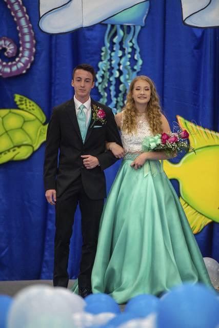 1000471_web1_gtr-YoughProm047-042719 1000471_web1_gtr-YoughProm047-042719