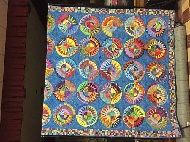 1000501_web1_gtr-liv-quilts1-041019