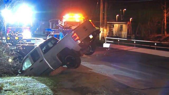1002749_web1_ptr-shalertruck-041119