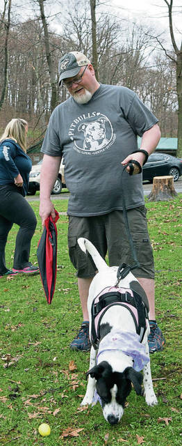 1010184_web1_gtr-OA-dogegghunt7-042219