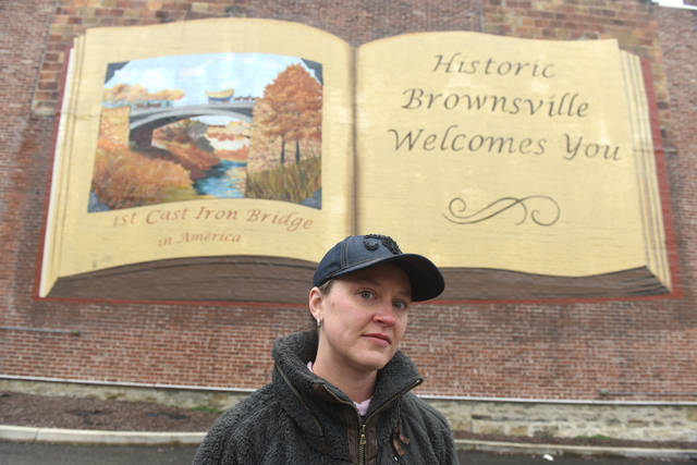 1011051_web1_Gtr-liv-535-browngarden1-041919