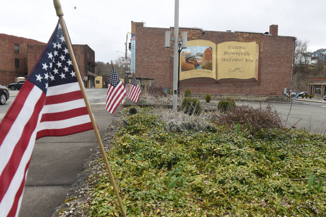 1011051_web1_Gtr-liv-535-browngarden3-041919