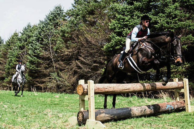1011069_web1_gtr-lo-hunterpace004-041219