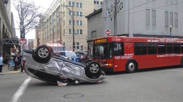 1012291_web1_ptr-buscrash-041219