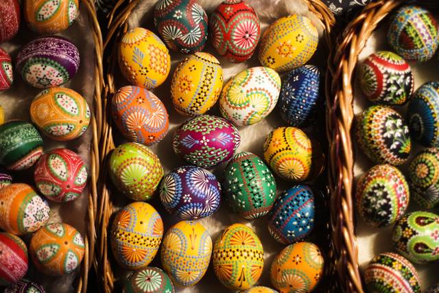 1025239_web1_GTR-EGGS04-041519