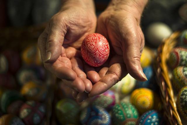 1025239_web1_GTR-EGGS08-041519
