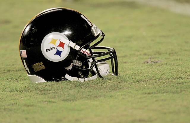 1030648_web1_ptr-SteelersHelmet
