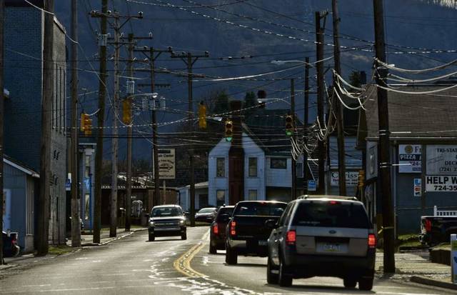 1037598_web1_traffic-lights