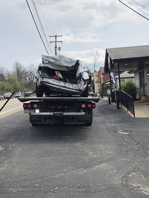 1041396_web1_gtr-buscrash