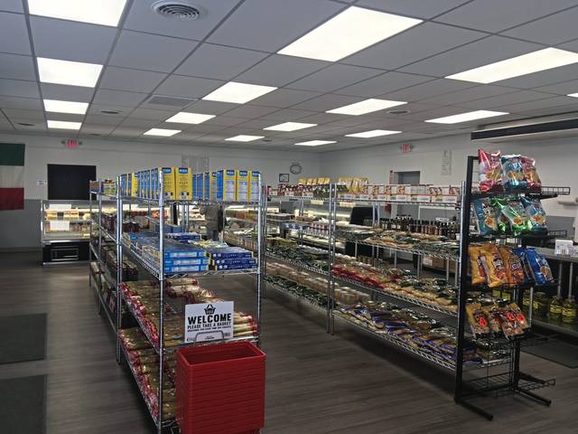 1043301_web1_PTR-BLOOMFIELDGROCERIA-1-042019
