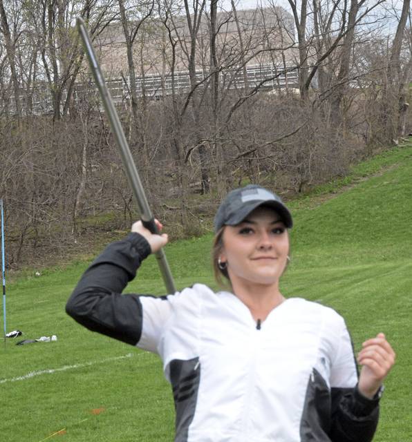 Gateway throwers Jones, Corrie set sights on WPIAL, PIAA success