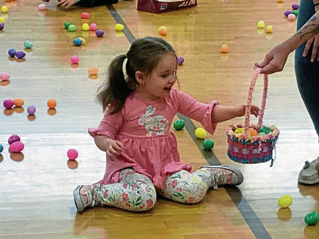 1047649_web1_vnd-egghunt1-042119