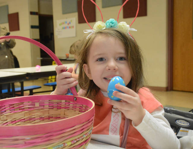 1050197_web1_Pal-O-blockegghunt10-042519